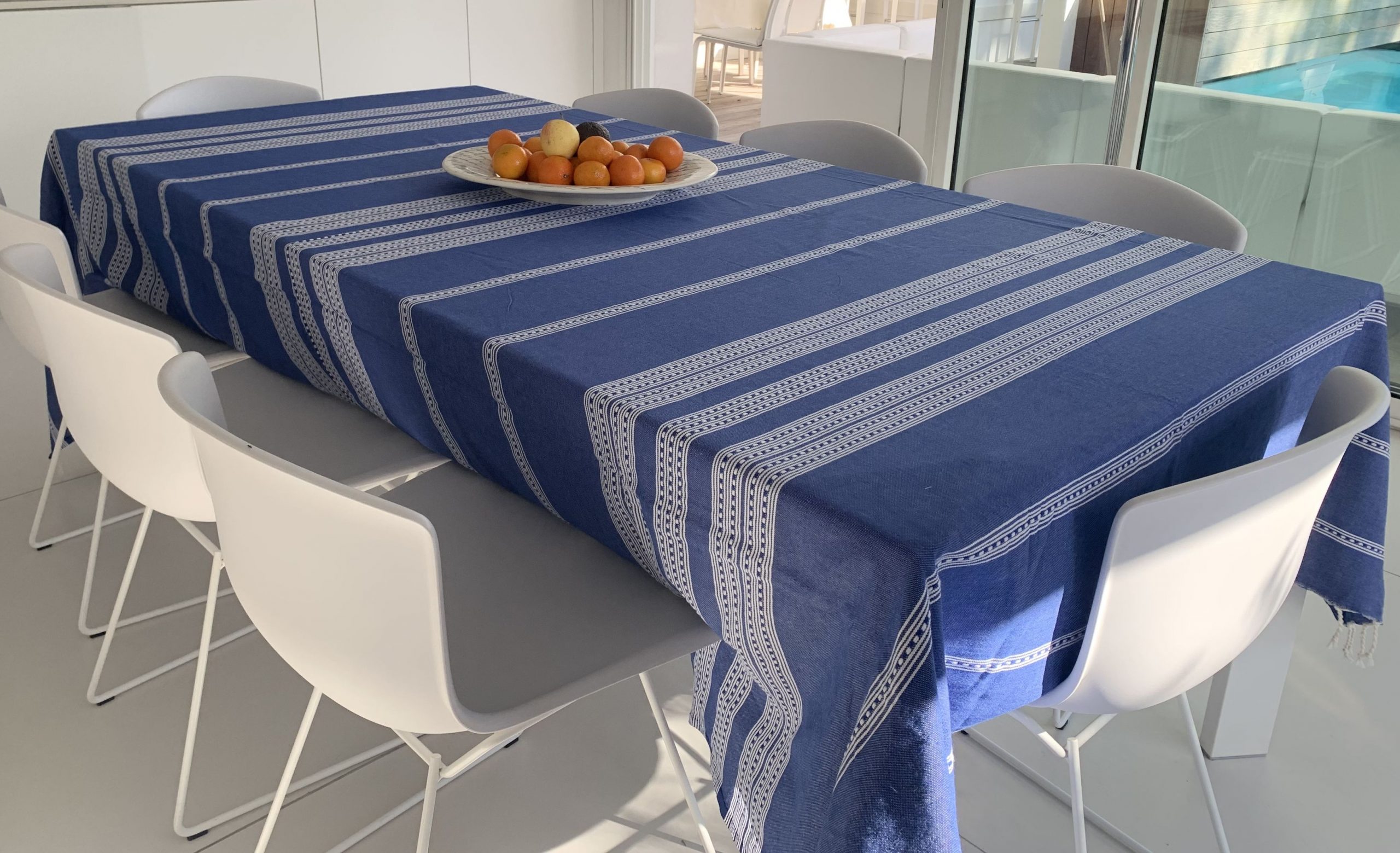 ambiance jete nappe tradi bleu